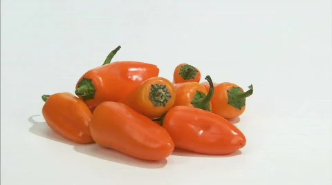 Peppers spinning all3 Stock Footage 630566