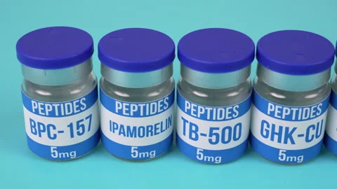 Peptide Vials Labeled BPC-157, Ipamorelin, TB-500, GHK-CU, Semaglutide, CJC.. Vídeos de archivo 342108147