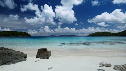 Perfect beach in the caribbean timelapse clouds with audio 動画素材 114180810
