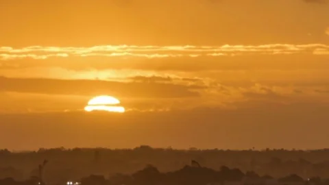 Perfect circle sunset time lapse in city landscape Stock Footage 84161341