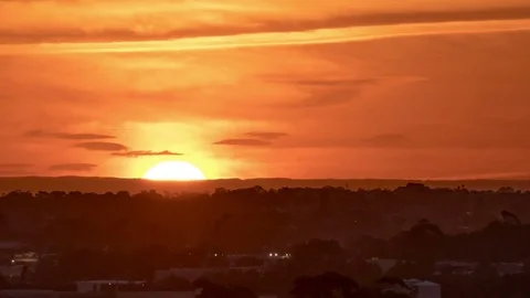 Perfect circle sunset time lapse in city landscape Stock Footage 84161619