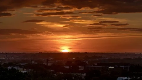 Perfect circle sunset time lapse in city landscape Stock Footage 84165914