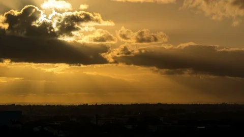 Perfect circle sunset time lapse in city landscape 스톡 동영상 106282937