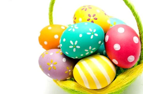 Perfect colorful handmade easter eggs in the basket Foto stock