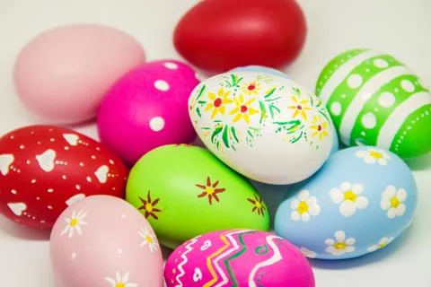 Perfect Easter eggs Hand Made. On white isolated background. Selective focus. Foto stock
