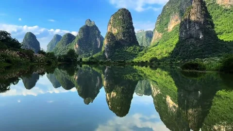 Perfect Mirror Reflection of Karst Mountains at Hezhou Ink Wash Gallery Video stock 337111130