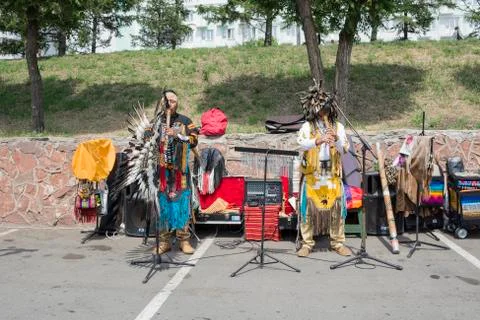 Performance of ethnic ensemble Stock-Fotos