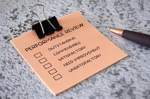 Performance Review checklist on sticky notes. Performance review concept. Foto stock