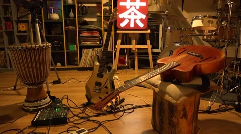 Before the performance, Riga Vídeo Stock 65493028