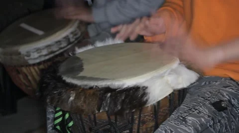 Performance of ritual dance on classical African drums Vídeo Stock 62980314