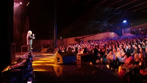 Performance, soloist, full house Stock Footage 71326630