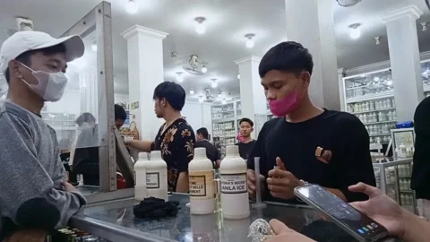 Perfume refill store 動画素材 205070334