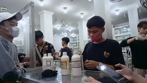 Perfume refill store Video stock 205070346