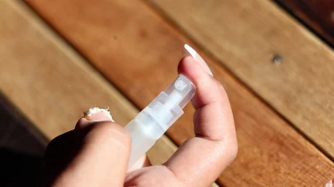 Perfume spray bottle pressed, fine mist spraying with soft hiss Stock-Footage 329479518