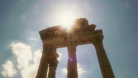Pergamon, Trajan Temple on the blue sky background,  Turkey, 스톡 동영상 98009491