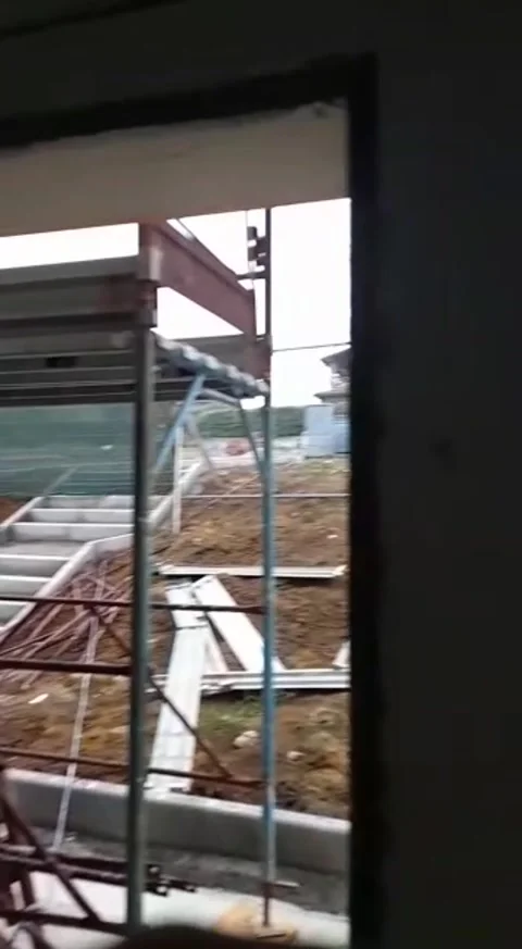 Perimeter insulation of an external door compartment Video stock 330994544