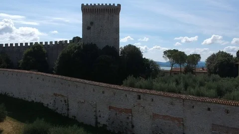 Perone Trasimeno Lake Video stock 100359342
