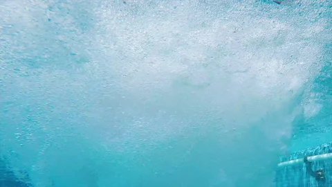 Person In Bubblers Underwater SPA Vídeo Stock 140123437