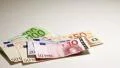 Person counting money HD Footage