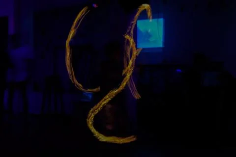 Person dancing with fire Foto stock