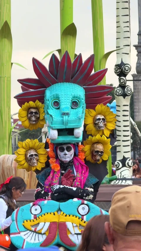 Person dressed pre-Hispanic deity quetzalcoatl in celebration of day of the dead Stock Footage 291580033