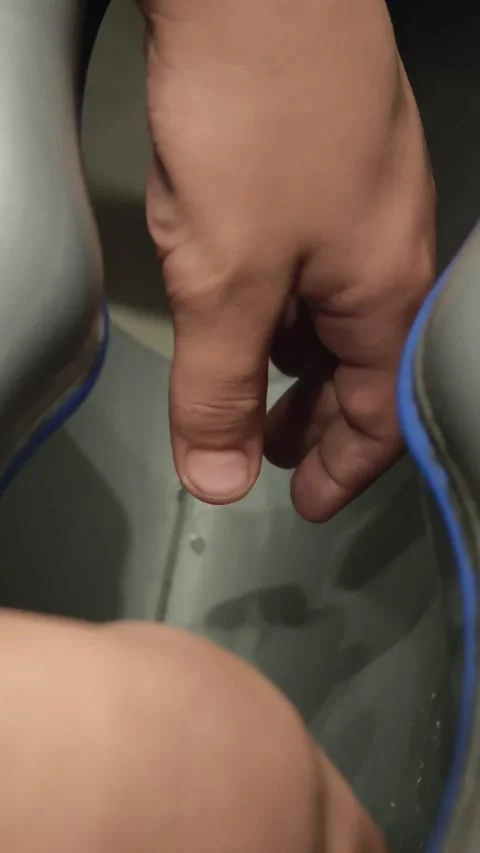 Person drying hands using modern electric hand dryer Vidéo 310299440