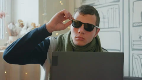 Person pauses in quiet reflection prior to beginning to type. Silence envelops Stock Footage 333316865