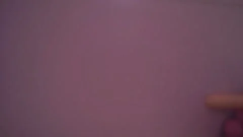Person pulling fabric drawer handle to open storage cabinet. Vidéo 342634384