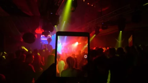Person taking record of gig with tablet Stock-Footage 84457947