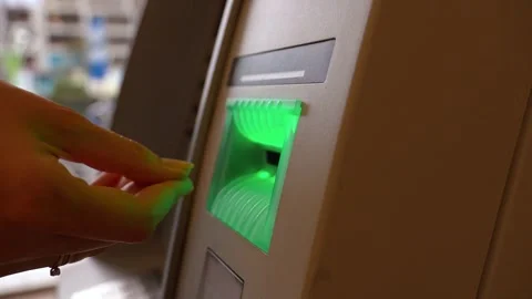 Person using atm machine to insert credit card 스톡 동영상 338162159