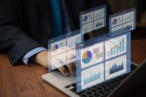 Person using computer big data analysis dashboard on virtual screen. Busine.. 스톡 사진