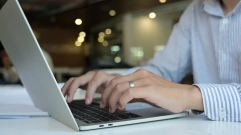 A person using a laptop computer 库存影片 156845102