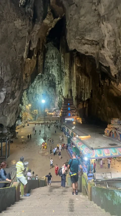 A perspective view of descending steps at Batu Caves 動画素材 316156615