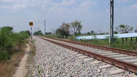 Perspective view of a single-track electrified railway line Видео 329561183