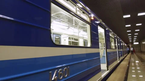 Perspective up view of subway empty metro wagon Stock-Footage 162698698