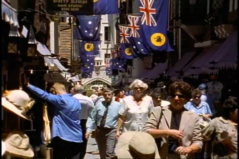 Perth Tudor arcade, medium shot with crowd Stock-Footage 867828