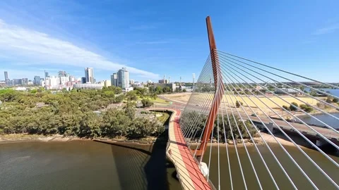 Perth, Western Australia -01 01, 2026: Aerial View Of Boorloo pedestrian Bridge Video stock 329327895