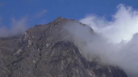 Peru town central square 스톡 동영상 75265827