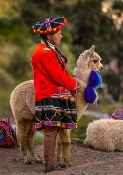 Peruvian woman in traditioanl clothing Stock Photos