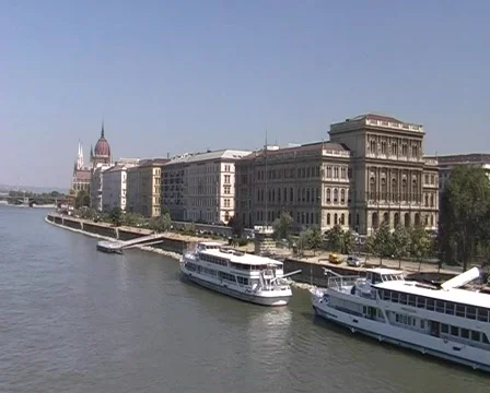 Pest side of Budapest 库存影片 85034