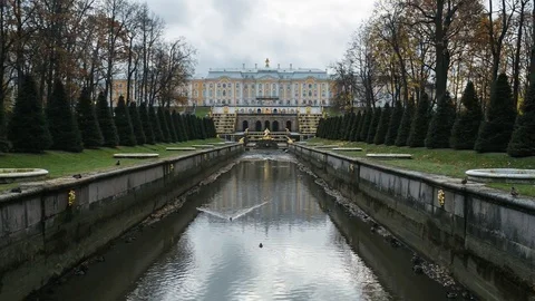Peterhof Palace without water 스톡 동영상 81668351