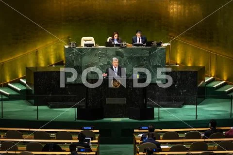 Petro Poroshenko at the UN General Assembly in New York Stock Photos