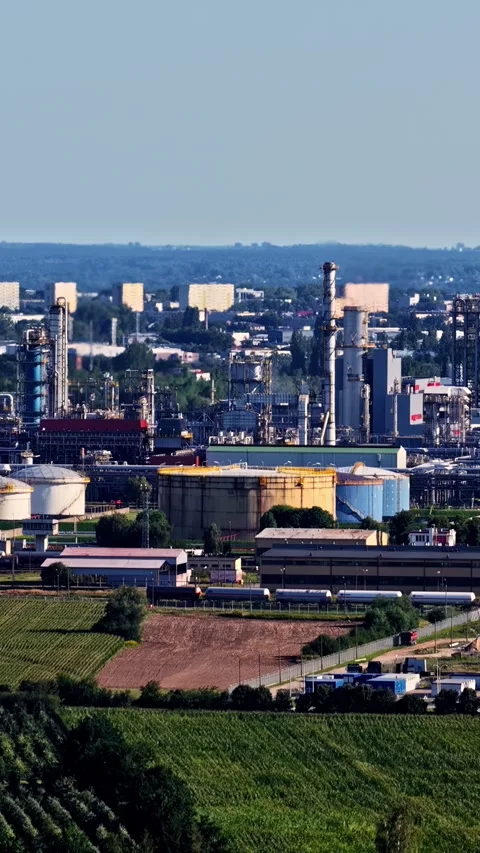 Petrochemical Complex With Storage Tanks and Processing Towers Stock Footage 346580808