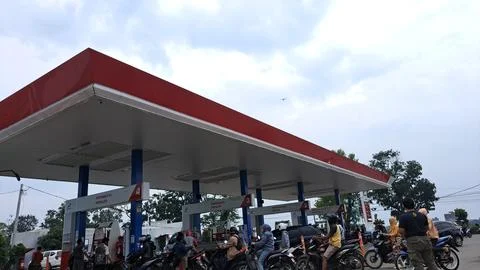 Petrol station queue Stock Photos