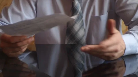 Petty grafter Vídeo Stock 34668748