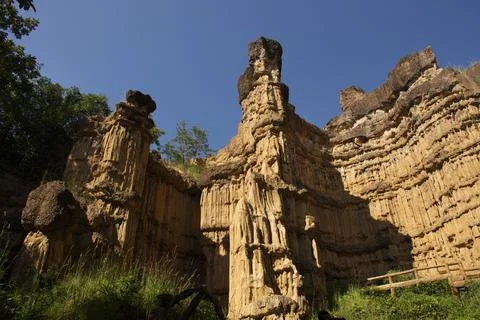 Pha Chor canyon cliffs in jungle wild forest of Mae Wang National Park for th Stock Photos