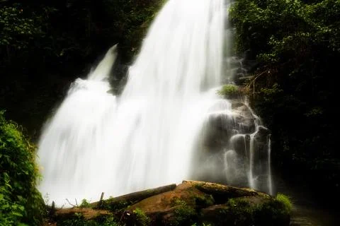 Pha Dok Seaw Waterfall Stock Photos