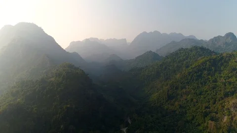 Pha Ngern View Point in Vang vieng Stock Footage 86903097