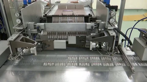 Pharmaceutical packaging line Vidéo 81036945