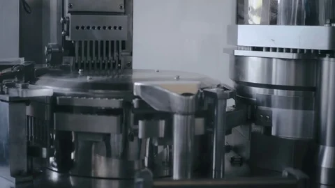 Pharmaceutical production line Stockbeeldmateriaal 76754215